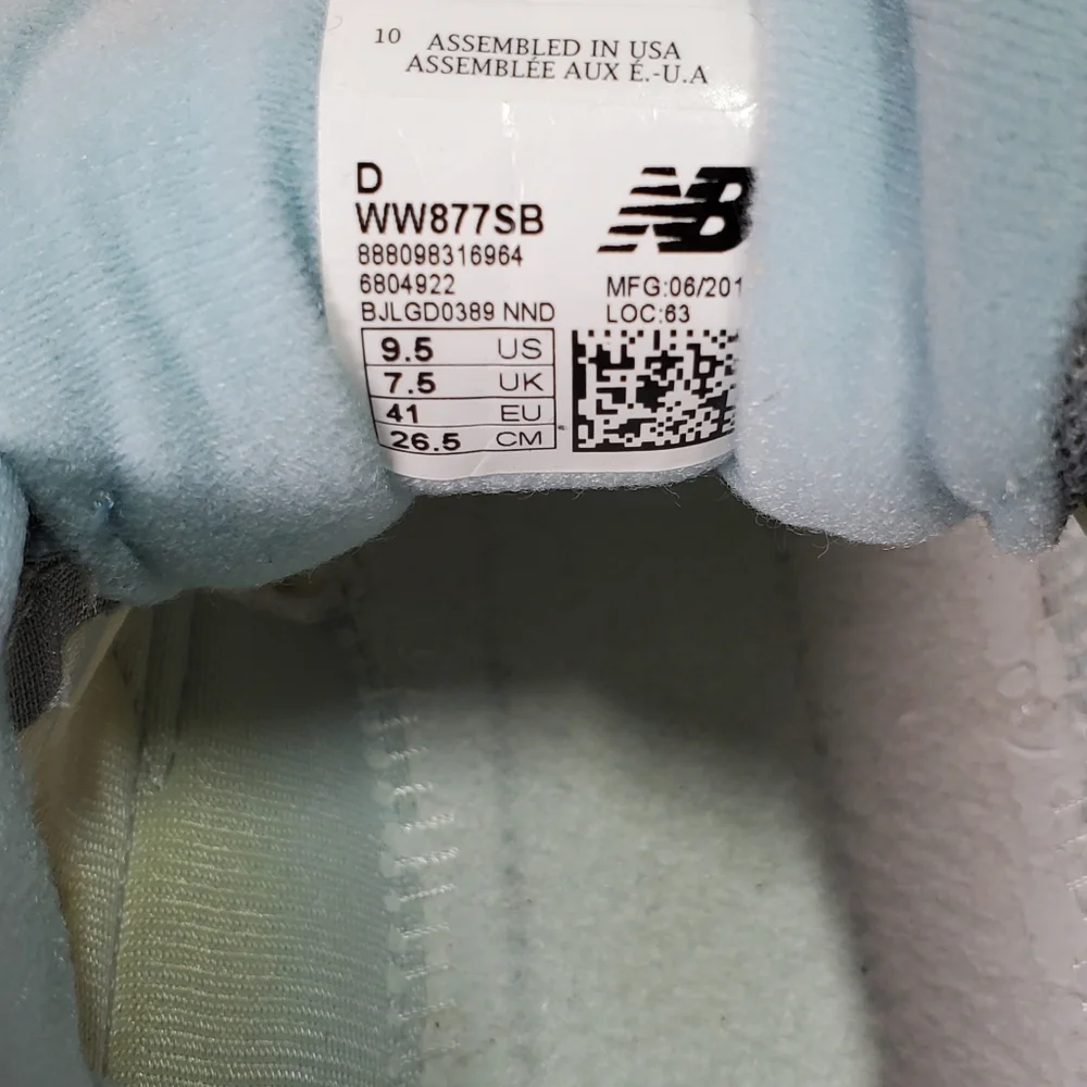 New Balance‎ Gray Blue Suede Comfort  Sneakers Size 9.5 Activewear Athleisure